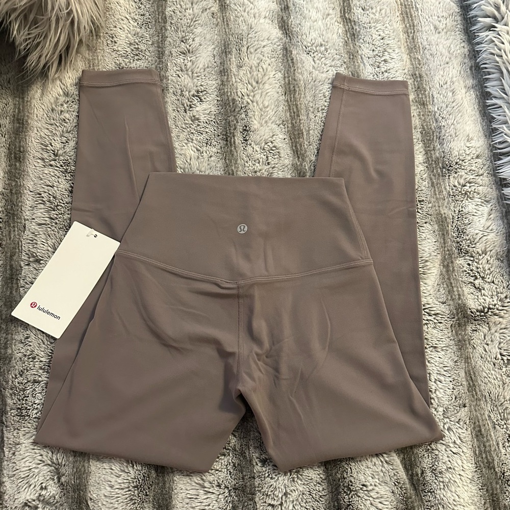 🥥LULULEMON ALIGN LEGGINGS! “LUNAR ROCK”🥥 - Picture 5 of 6
